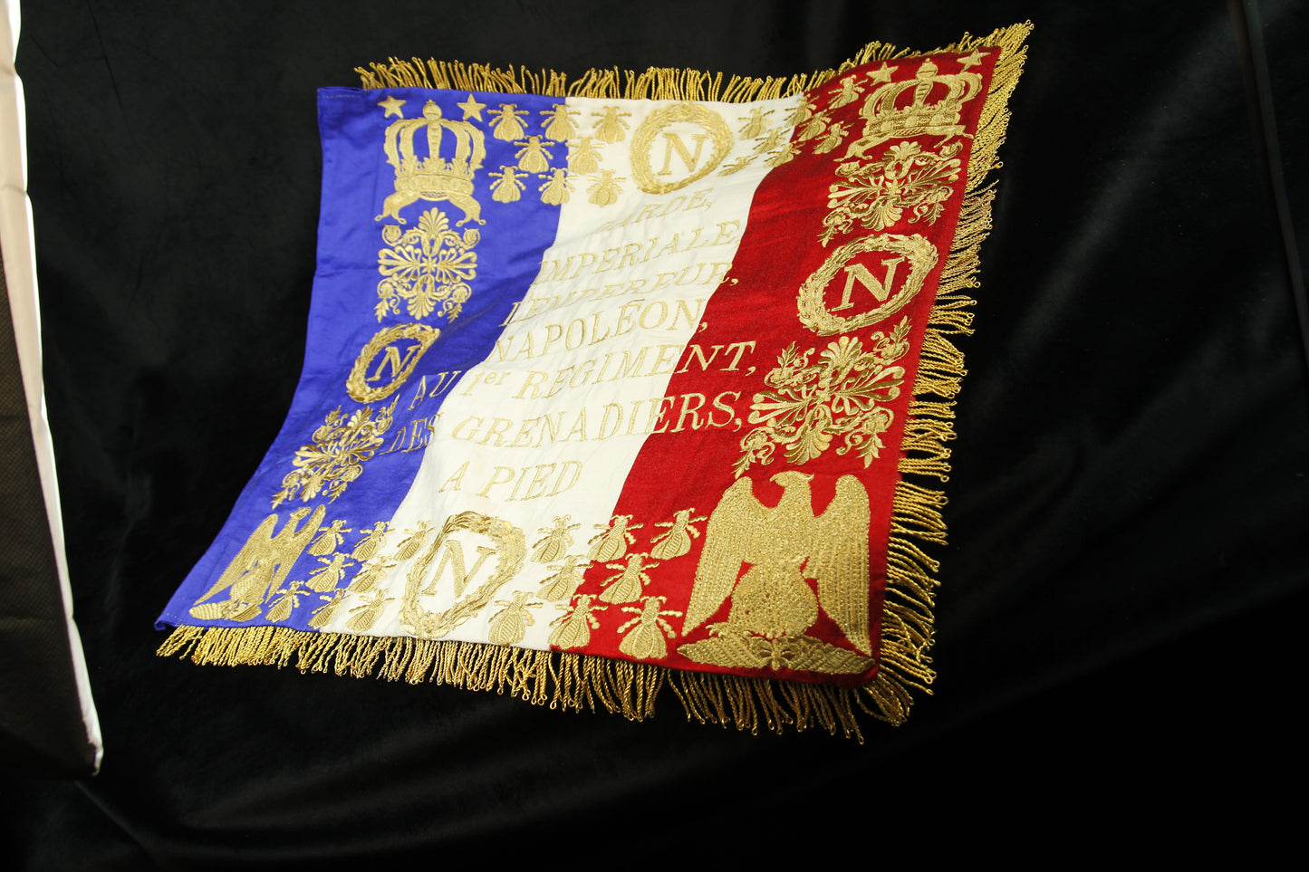 Drapeau des grenadiers à pied de la garde imperiale